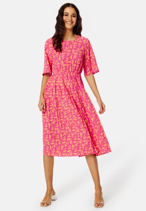 Happy Holly Eloise pleated dress Cerise / Patterned 44/46